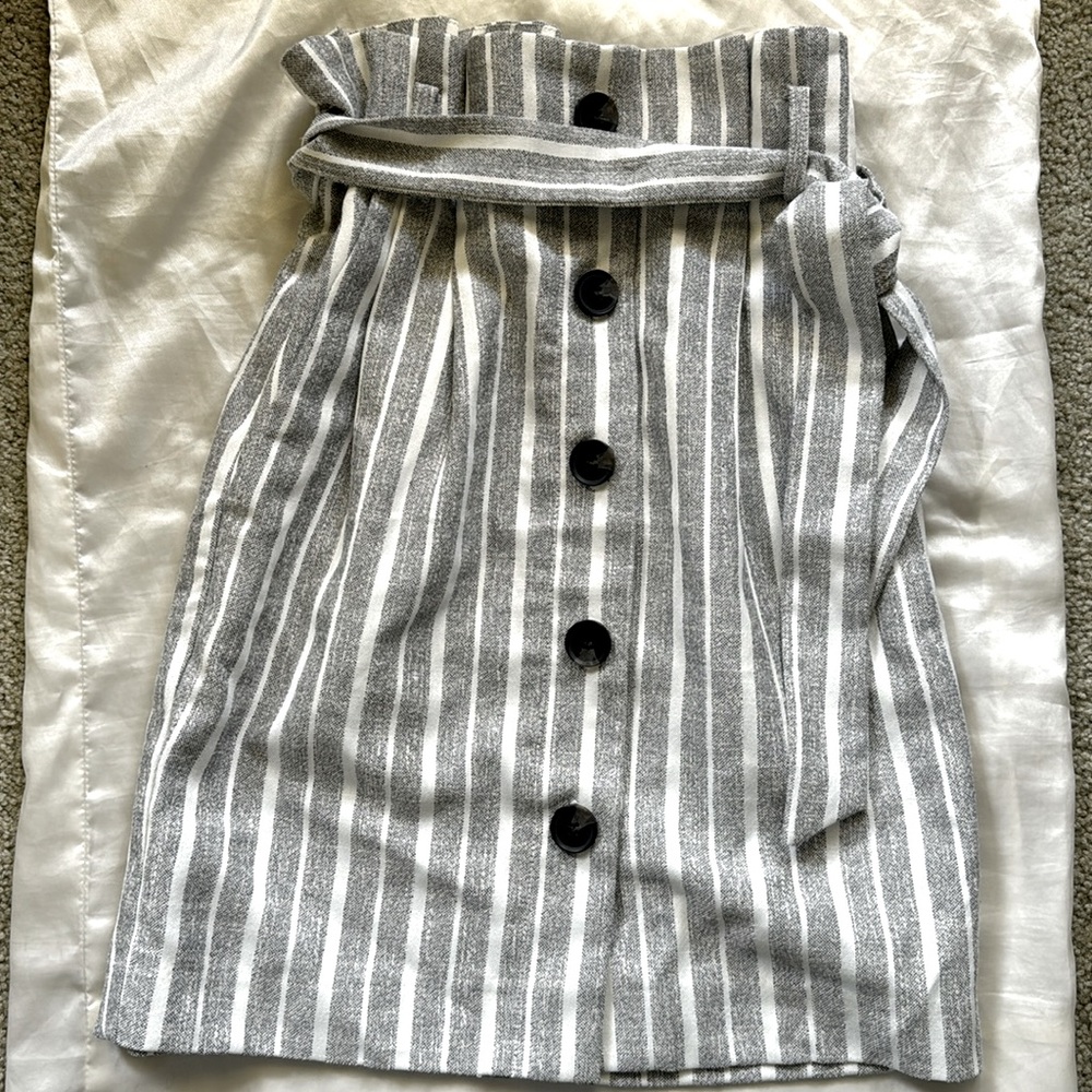 NWOT H&M skirt